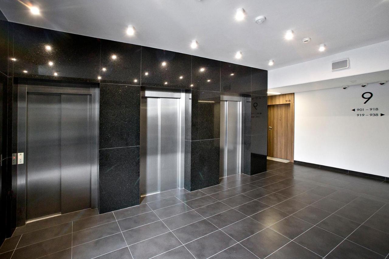 Prymasa Tysiaclecia - P&O Serviced Apartments Warsawa Bagian luar foto
