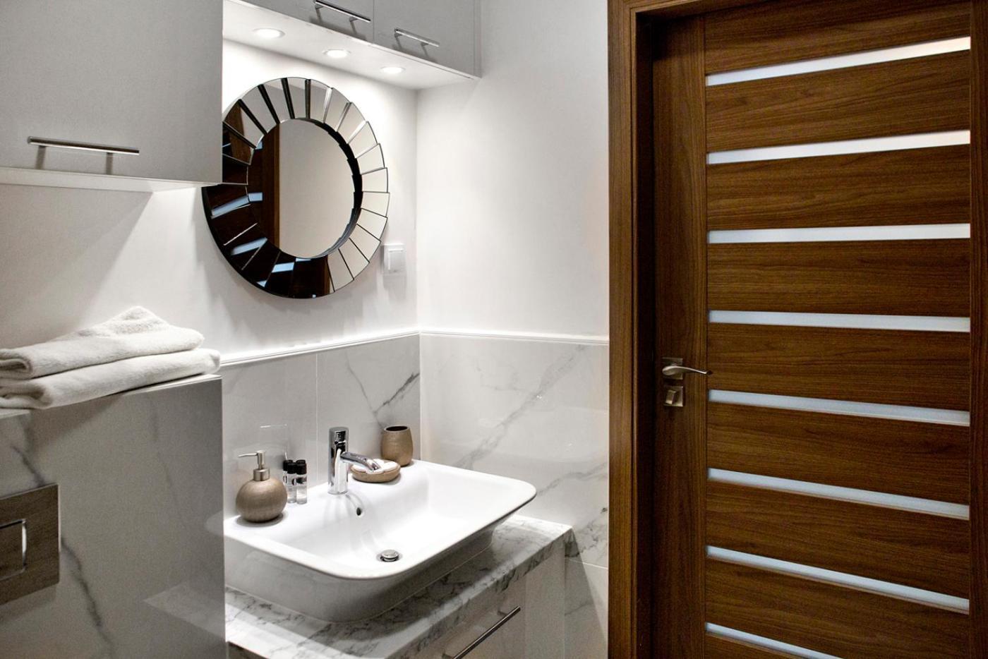 Prymasa Tysiaclecia - P&O Serviced Apartments Warsawa Ruang foto